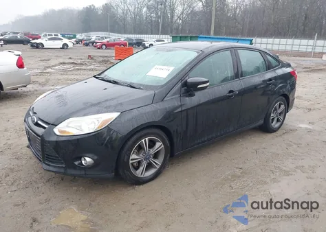 2014 Ford Focus Se z USA, uszkodzony, nr VIN 1FADP3F28EL227732